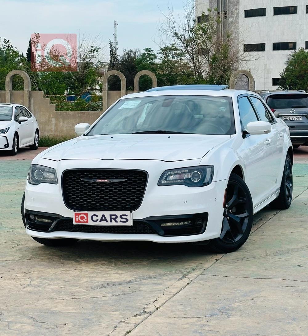 كرايسلر 300